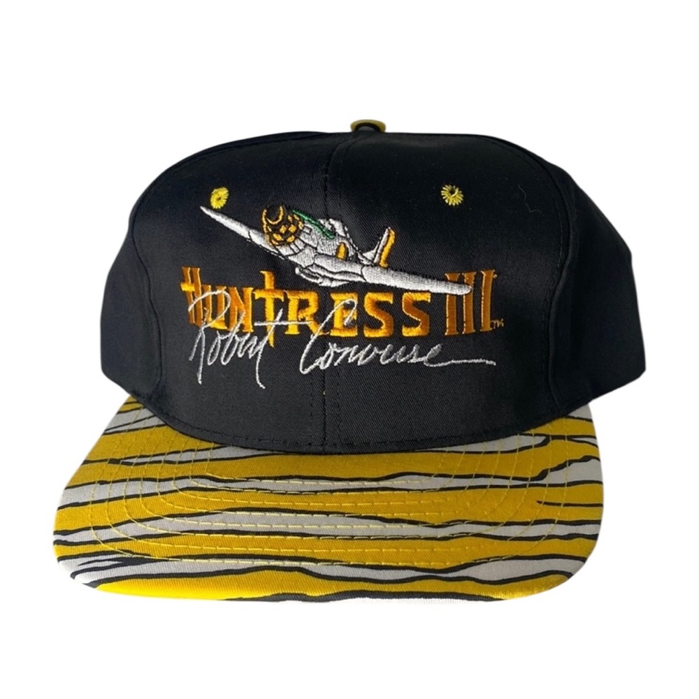 Vintage Huntress 3 SnapBack hat